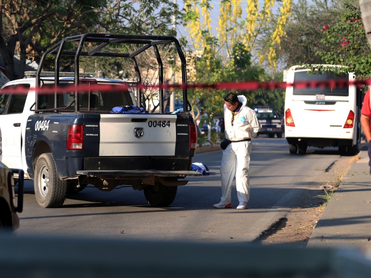  Suman 5 muertos en ataque a personal de cárcel federal en Morelos