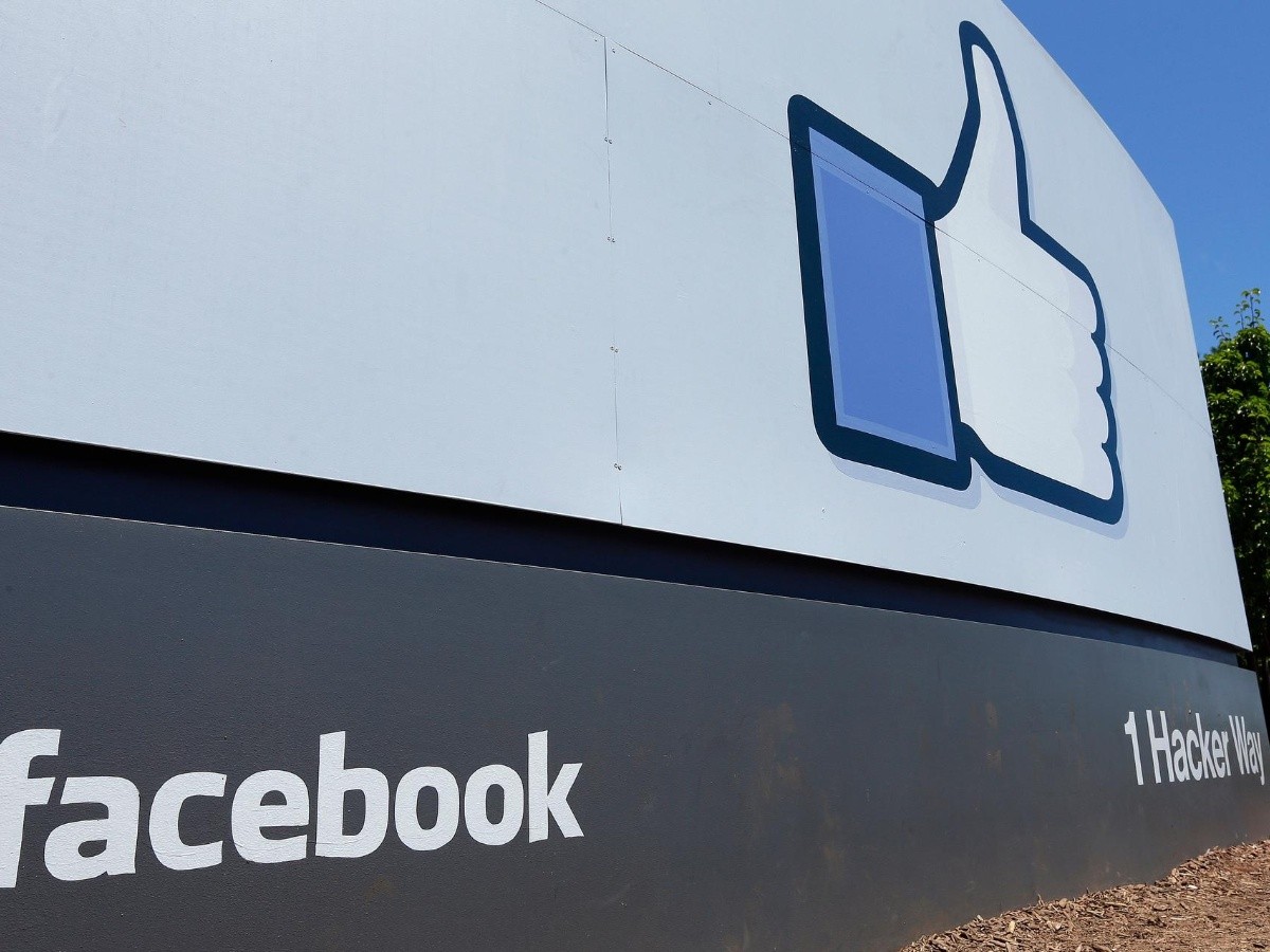  Facebook elimina tres mil millones de cuentas falsas en seis meses