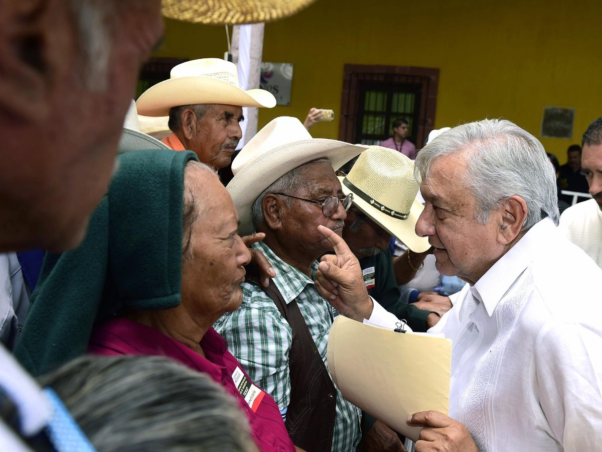  López Obrador reafirma combate a la corrupción en el sector salud