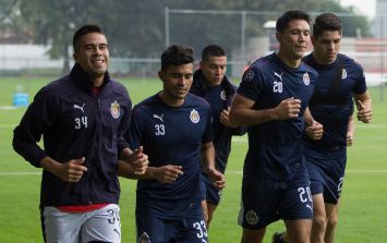 Chivas Convoca A Davila Y Ormeno Para La Pretemporada El Informador