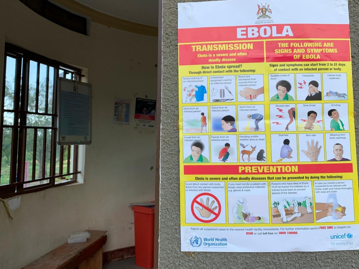  Muere el niño que dio positivo por ébola en Uganda y confirman 2 nuevos casos