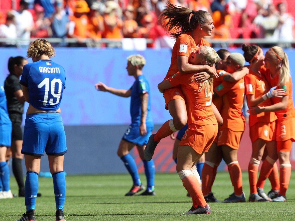  Holanda vence a Italia y pasa a semifinales en Mundial femenino