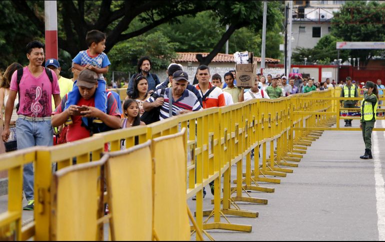 250 mil venezolanos han recibido el PTT. EFE
