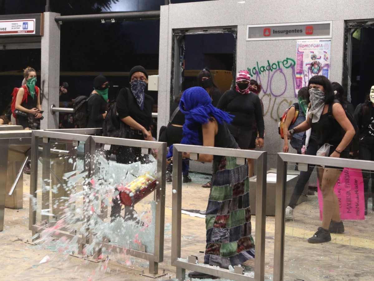  Ascienden a un millón de pesos los daños al Metrobús durante marcha