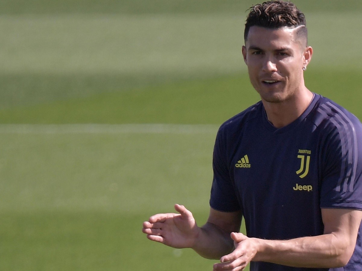  Cristiano vuelve a trabajar con el Juventus tras molestias musculares