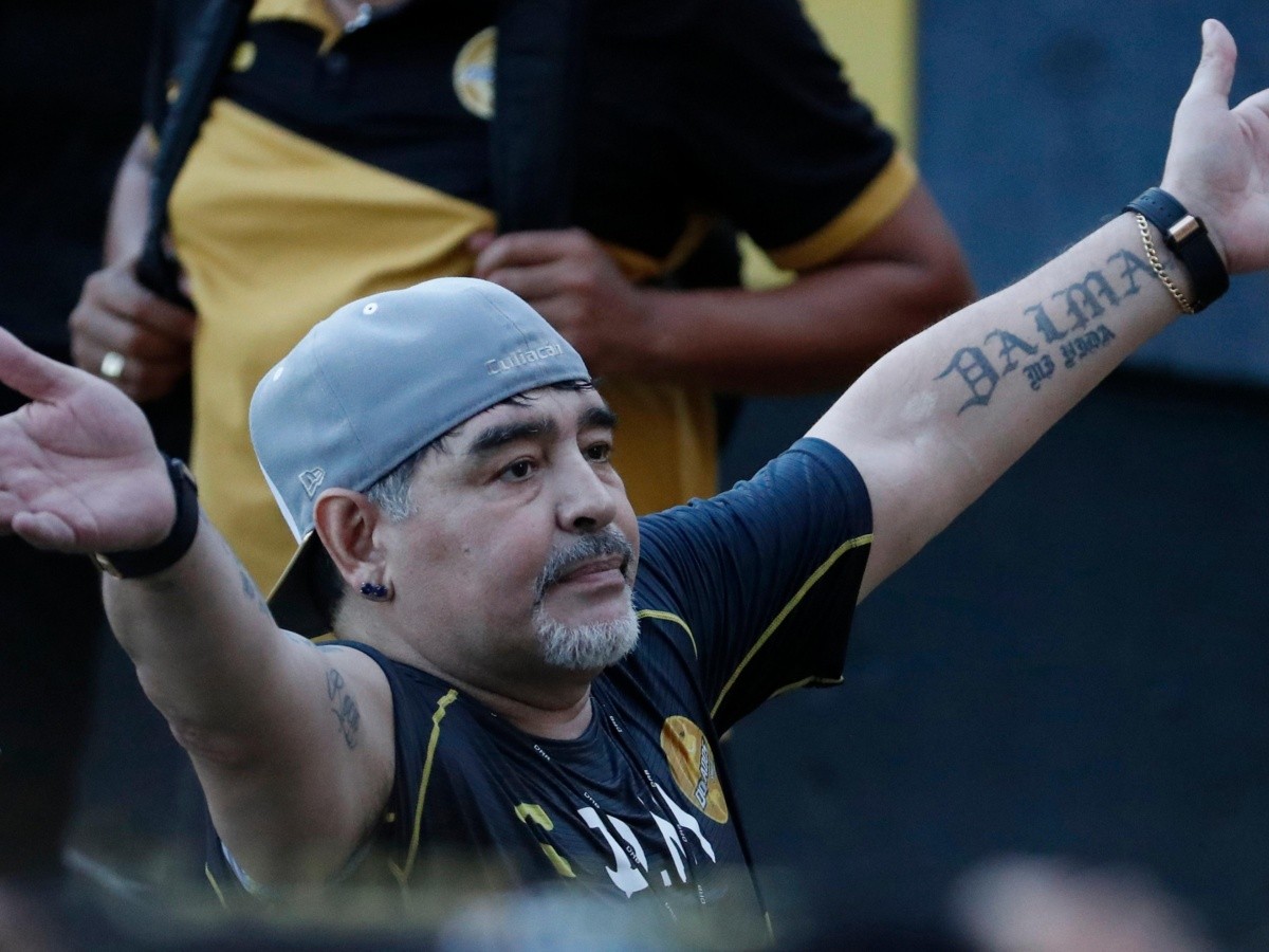  Maradona, cerca de dirigir otra vez en Argentina