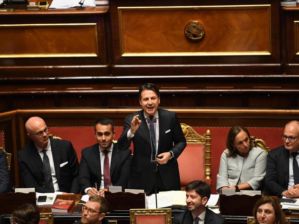  El Gobierno italiano obtiene la confianza en el Senado y es investido