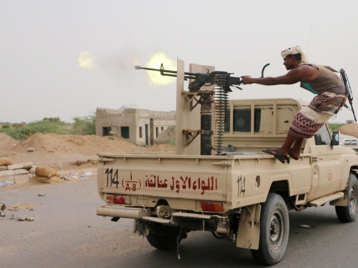  Gobierno de Yemen acusa a los hutíes de matar a niños con artillería