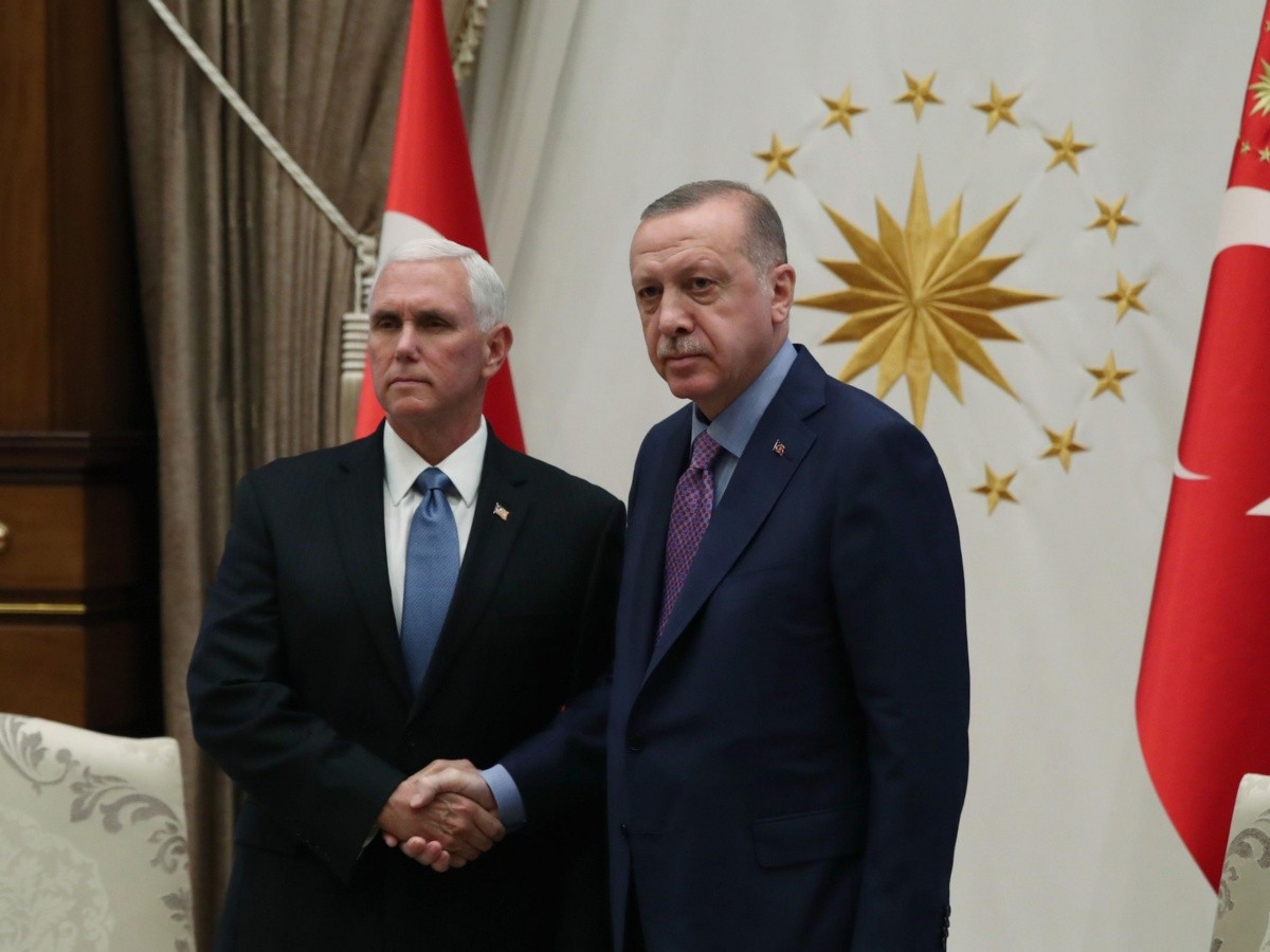  Turquía suspenderá la ofensiva en Siria
