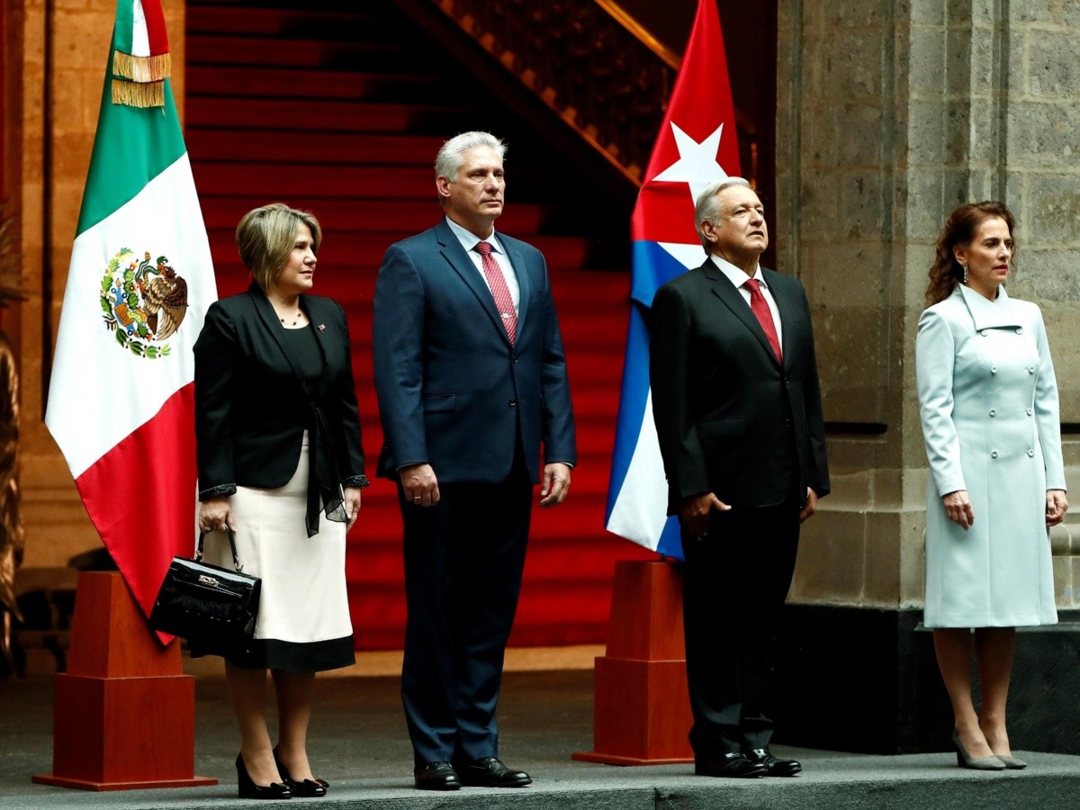  López Obrador recibe al presidente de Cuba en Palacio Nacional