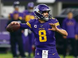 El quarterback de Minnesota totalizó 285 yardas ayer ante su ex equipo. AP