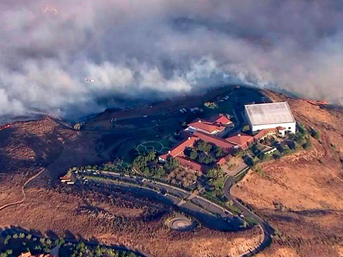  Nuevo incendio surge en el sur de California