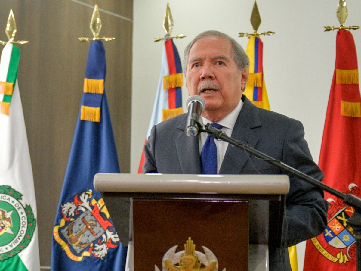  Matanza de menores tumba al ministro de Defensa de Colombia