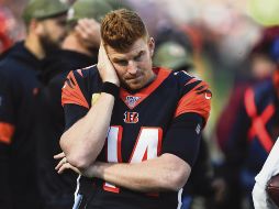 Andy Dalton perdió el puesto titular en Cincinnati y podría ya no estar la próxima campaña. AFP / S. Walker