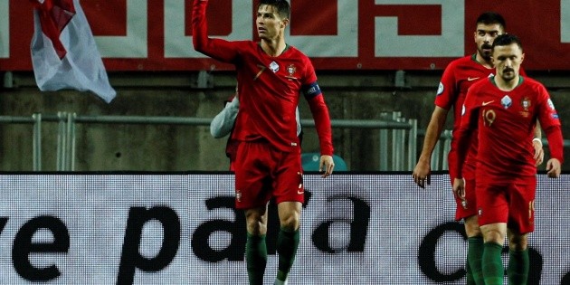 Cristiano Ronaldo brilha na vitória de Portugal