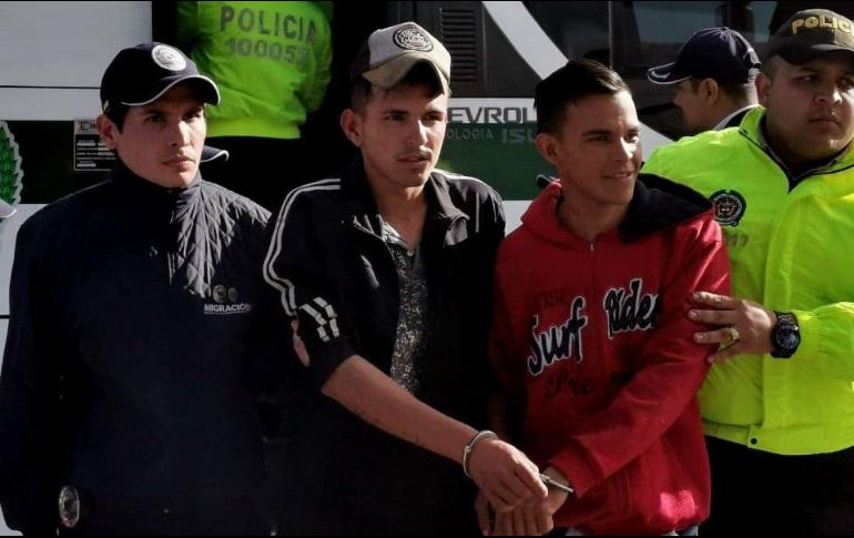 Algunos de los venezolanos expulsados por  Colombia. Las autoridades los acusaron de realizar actividades que afectan 
