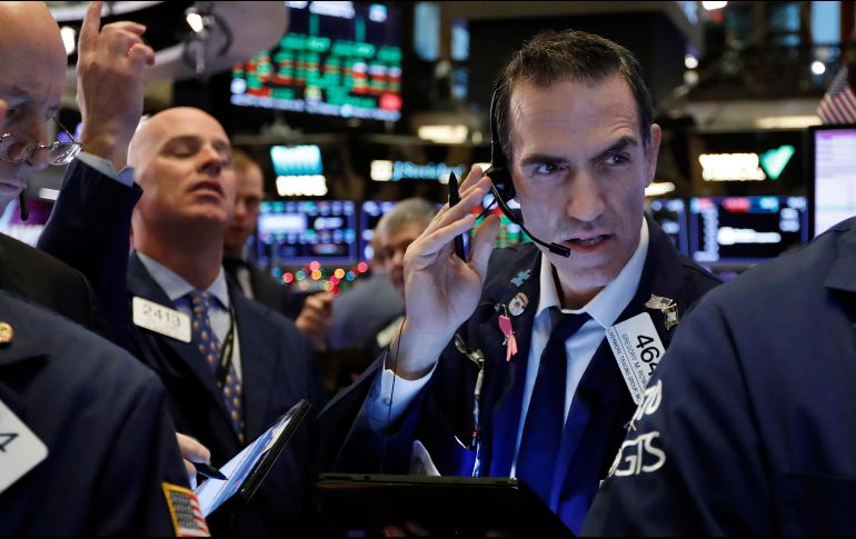 Al término de la sesión en la Bolsa de Nueva York, el Dow Jones avanzó un 0.38 por ciento hasta los 28 mil 564.59 puntos. AP/R. Drew