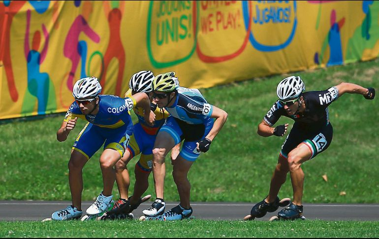 Objetivo trazado. El patinador mexicano (derecha) busca volver a ser referente a nivel internacional en su disciplina. IMAGO7