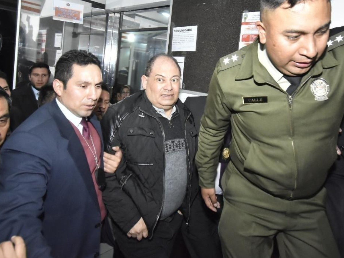  Detienen a Carlos Romero, ex ministro de Gobierno de Evo Morales