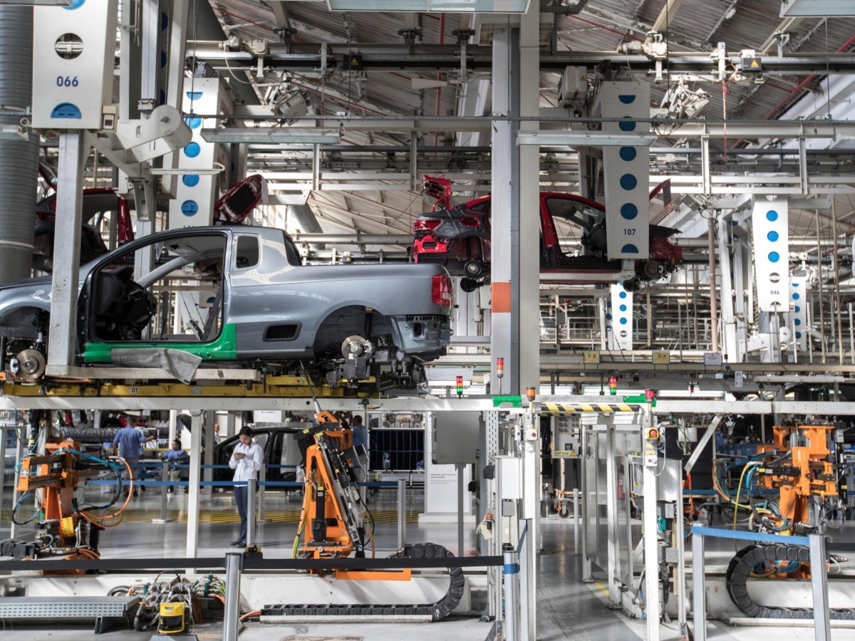  Volkswagen pospone reapertura de algunas fábricas en China