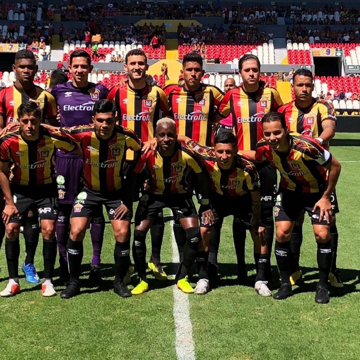 Leones Negros regresa a la senda del triunfo en el Estadio Jalisco | El  Informador