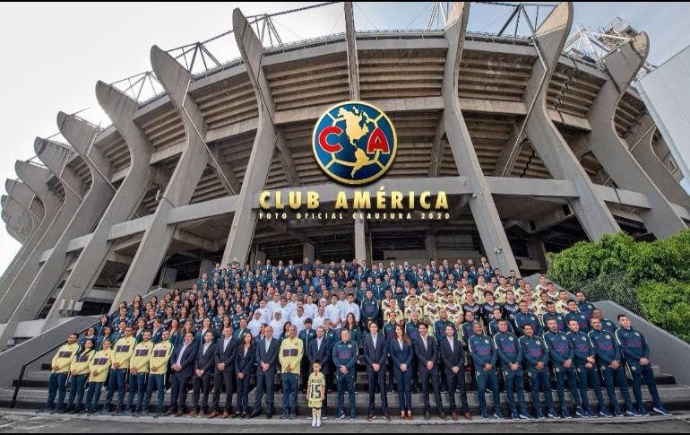 Ante la ausencia del chileno, en primera fila aparece su hijo vestido con el #15, dorsal de que Castillo usa como azulcrema. TWITTER / @ClubAmerica