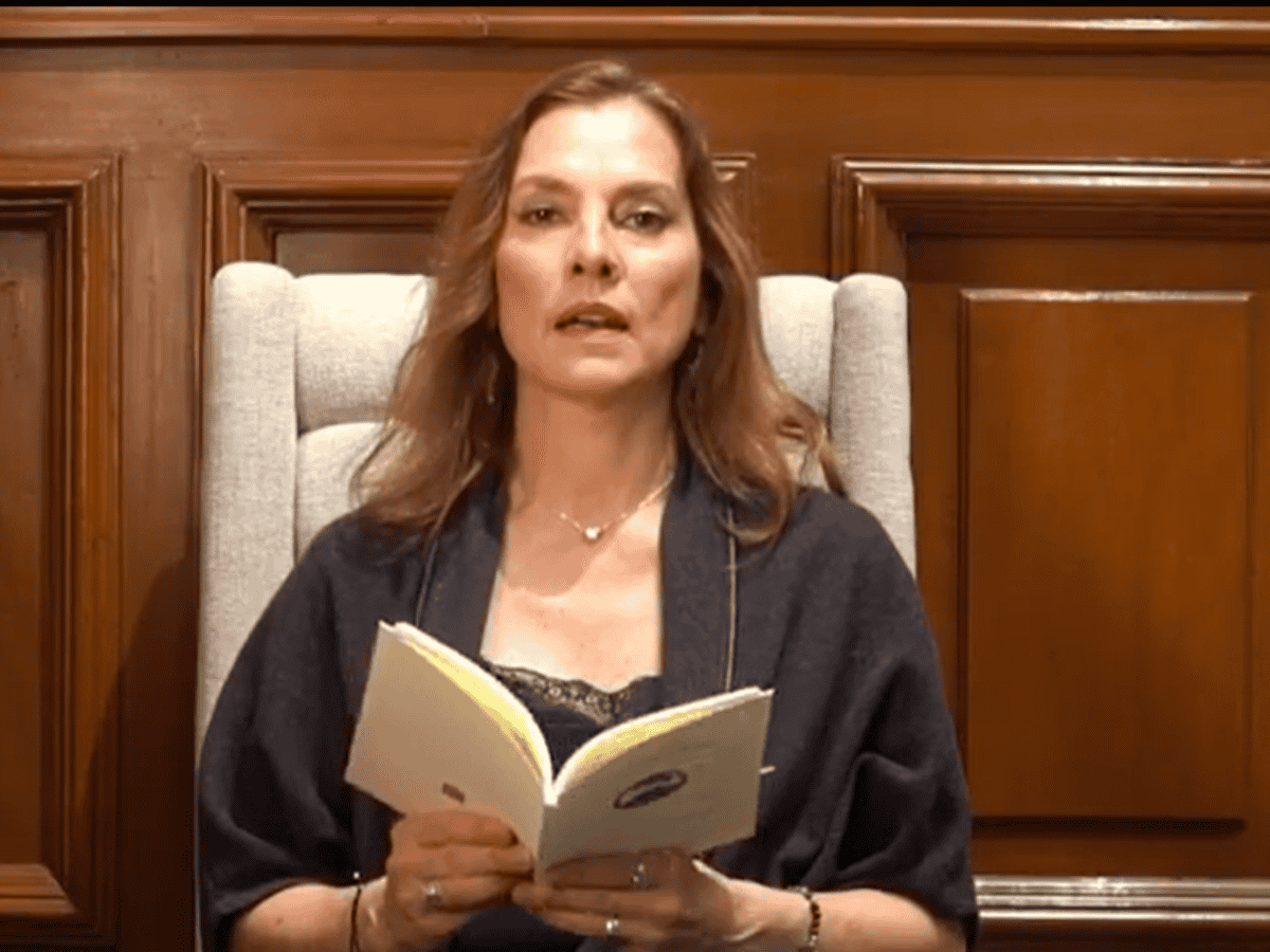  Beatriz Gutiérrez Müller invita a lectura en línea en el Día del Libro