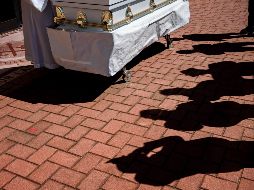 Un funeral en un cementerio en el Bronx, en Nueva York. AFP/ARCHIVO