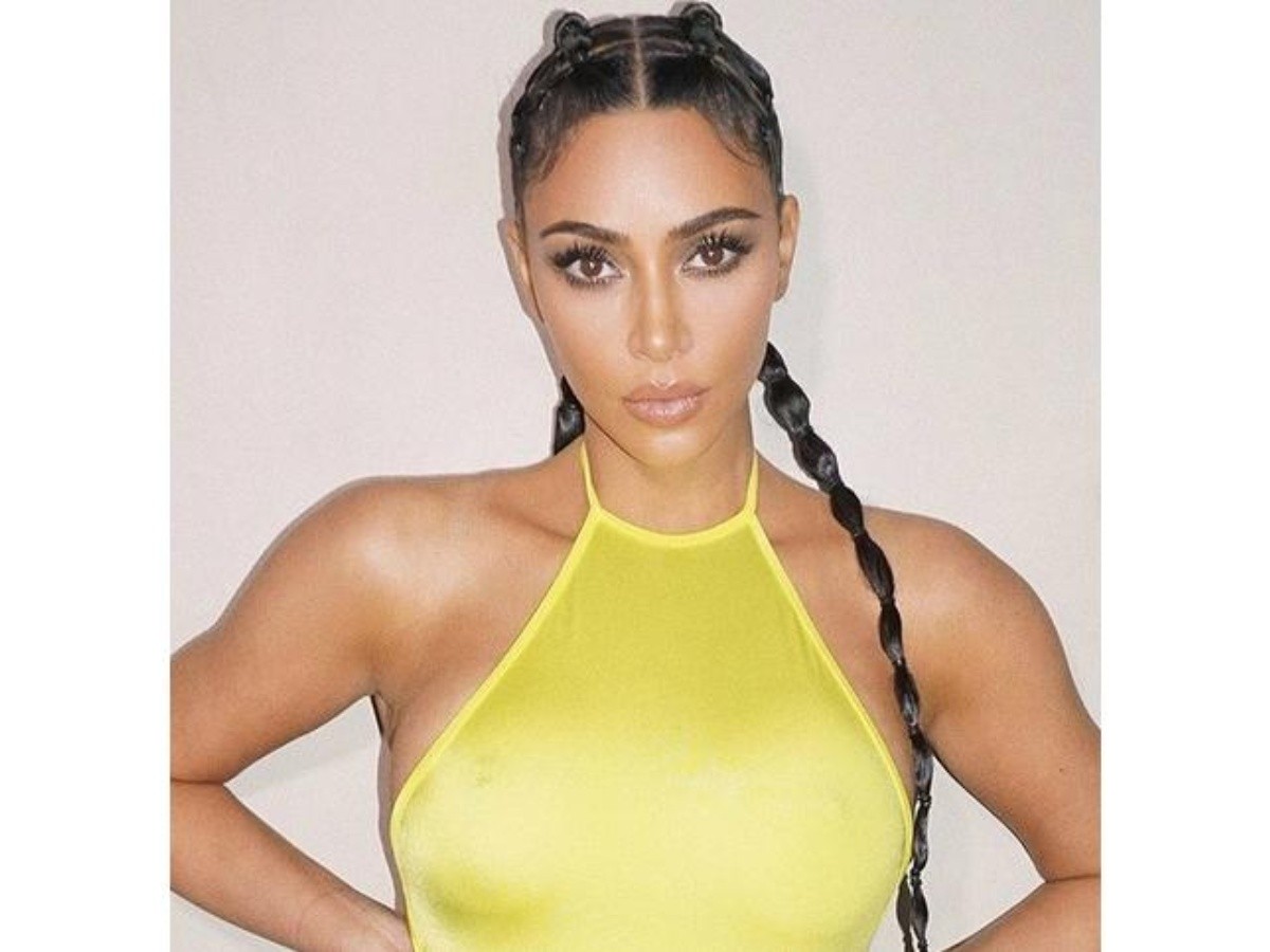 Acusan a Kim Kardashian de racismo por colección de cubrebocas