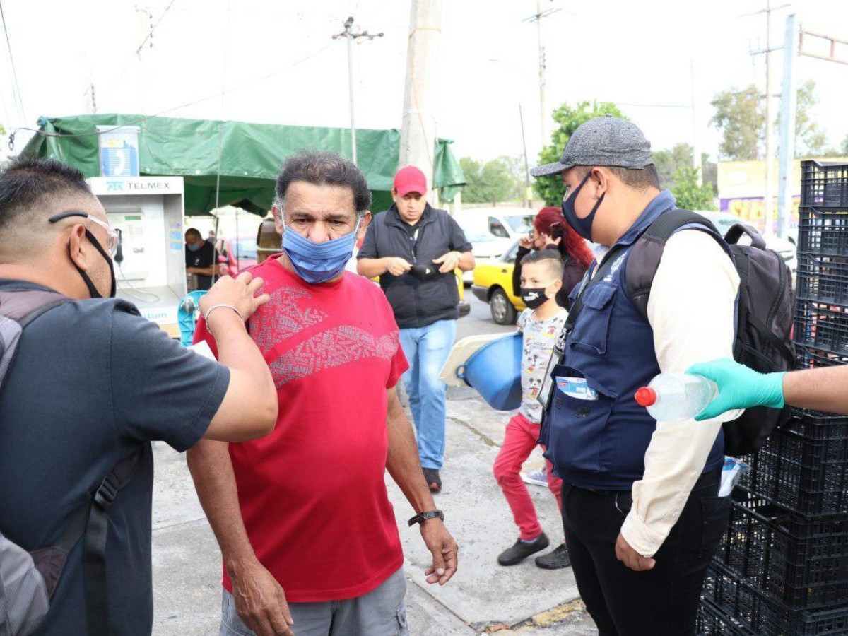  El Baratillo opera con filtros sanitarios; suspenderán tianguis en Tetlán