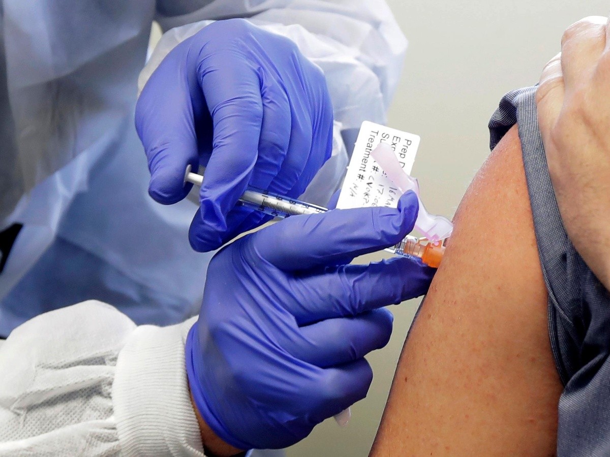  Moderna inicia la fase 3 de vacuna experimental contra COVID-19