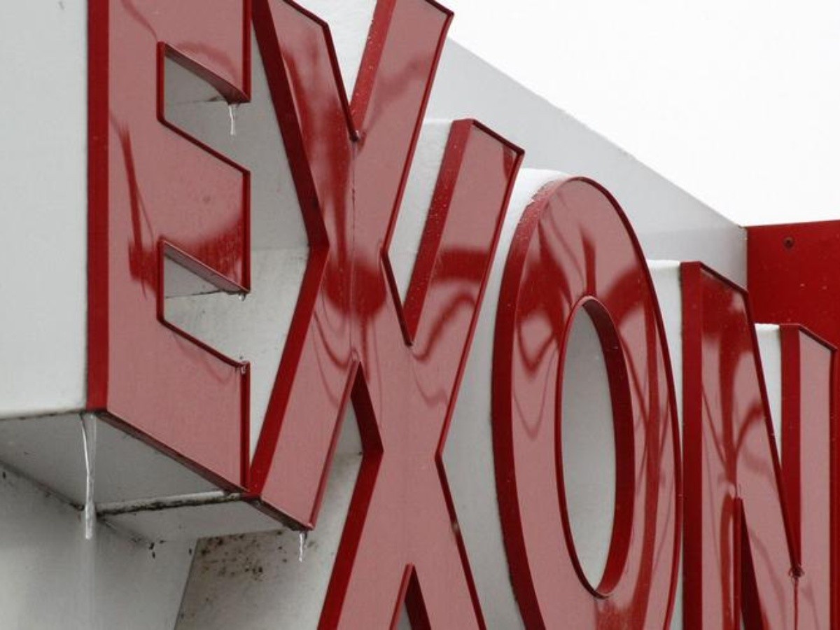  Exxon Mobil sale del índice Dow Jones tras caída en acciones