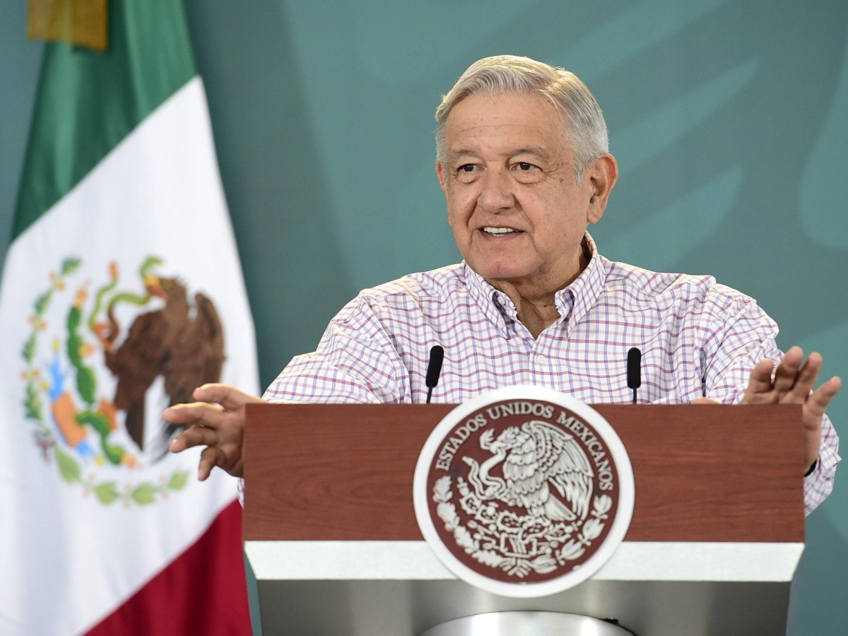  López Obrador con aprobación del 53.6%, previo a segundo Informe 