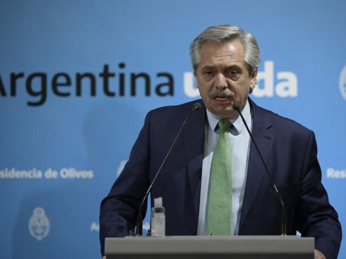  Argentina inicia consultas formales con FMI para nuevo programa crediticio 
