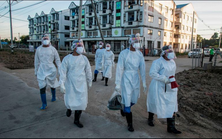 Los fallecidos en la pandemia ascienden a 1.07 millones, tras una jornada en la que se reportaron cinco mil 500 nuevas muertes. AFP / S. Aung Main
