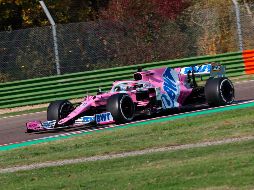 Pérez saldrá una fila por detrás de Carlos Sainz, que llevará neumáticos blandos, y dijo que el trabajo de Racing Point este sábado estuvo enfocado en poner a punto el coche para la carrera. EFE / D. Gennari