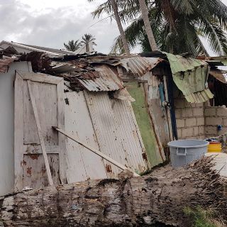 "Iota" se degrada a tormenta tropical; continúa riesgo para Centroamérica