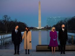 Biden visitó una explanada prácticamente vacía debido a las restricciones por el COVID-19 y al aumento de la seguridad tras el asalto al Congreso del 6 de enero. EFE/S. Thew