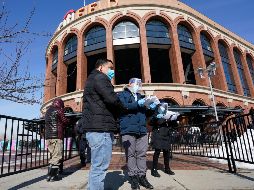 El estadio Citi Field de los Mets, en Nueva York, abrió hoy sus puertas como centro de vacunaciones. AP/M. Altaffer