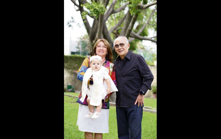 Rocío Hill y José Luis Gutiérrez con Lucio