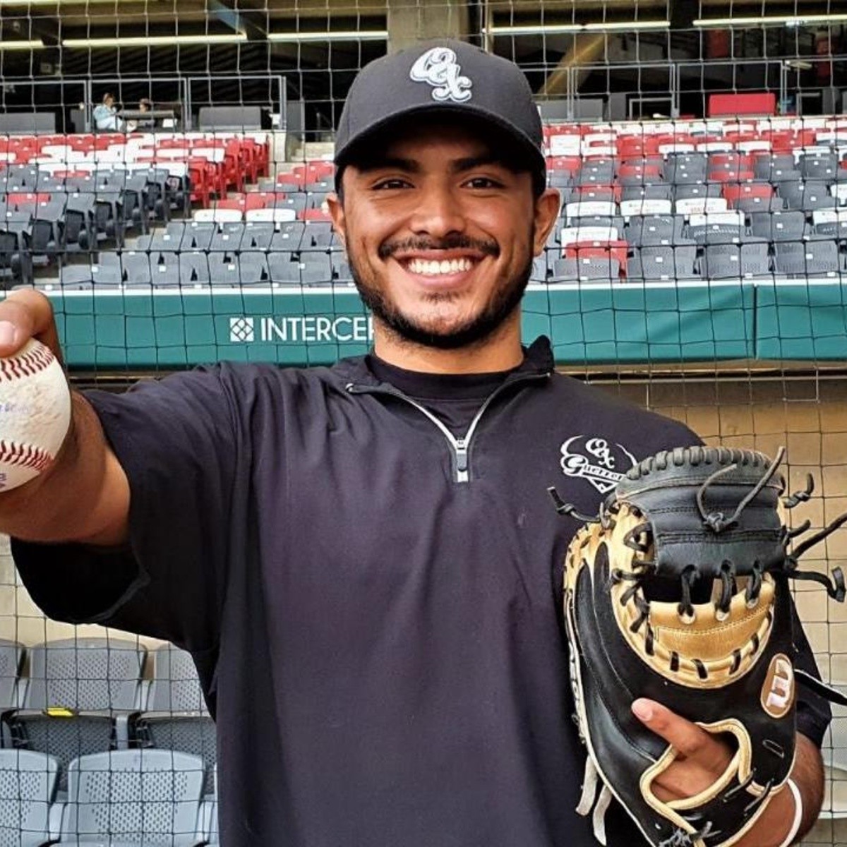 Miguel Ojeda of team Mexico poses during a 2009 World Baseball