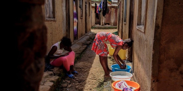 Ugandan children lose hope as schools close