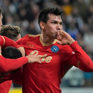 "Chucky" Lozano se reencuentra con el gol en la Europa League