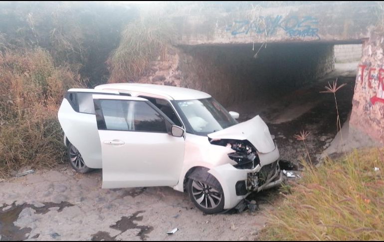El accidente ocurrió sobre carretera a Morelia, a su cruce con la calle Mariano Bocanegra, en el poblado de Buenavista. ESPECIAL /