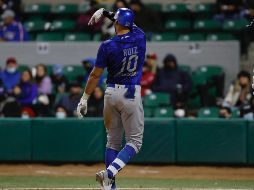 Al terminar el octavo episodio Charros había empatado el juego gracias a un jonrón de Agustín Ruiz. TWITTER/charrosbeisbol