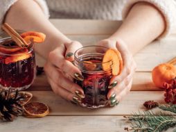 El vino caliente o mulled wine es una bebida tradicional del invierno. ISTOCK GETTY IMAGES/GALINAATROSCHENKO