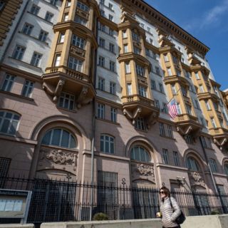 Rusia expulsa al número 2 de la embajada de EU en Moscú