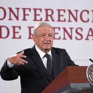 Peña Nieto dio contratos, condonó impuestos y lo traicionaron, afirma AMLO