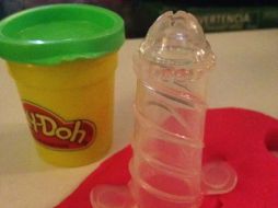 Una compradora subió la fotografía del accesorio del set de Play-Doh 'Montaña de Pastel'. AP / N. Cabrera