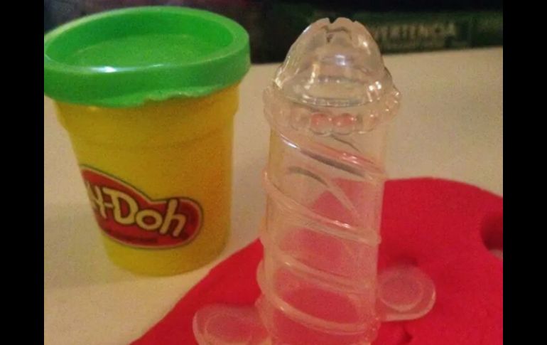 Una compradora subió la fotografía del accesorio del set de Play-Doh 'Montaña de Pastel'. AP / N. Cabrera